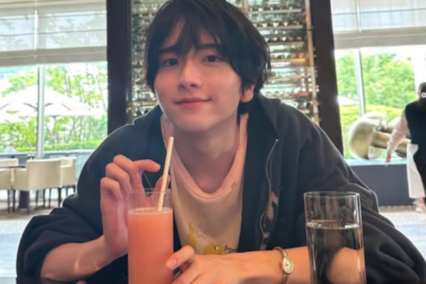 板垣李光人